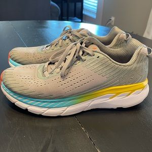 Hoka tennis shoes